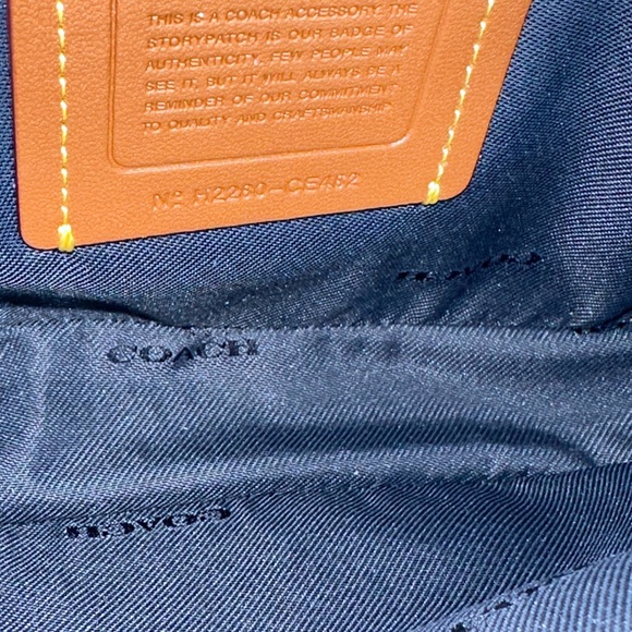 Coach Charter Crossbody & Hybrid Pouch - Picture 7 of 8